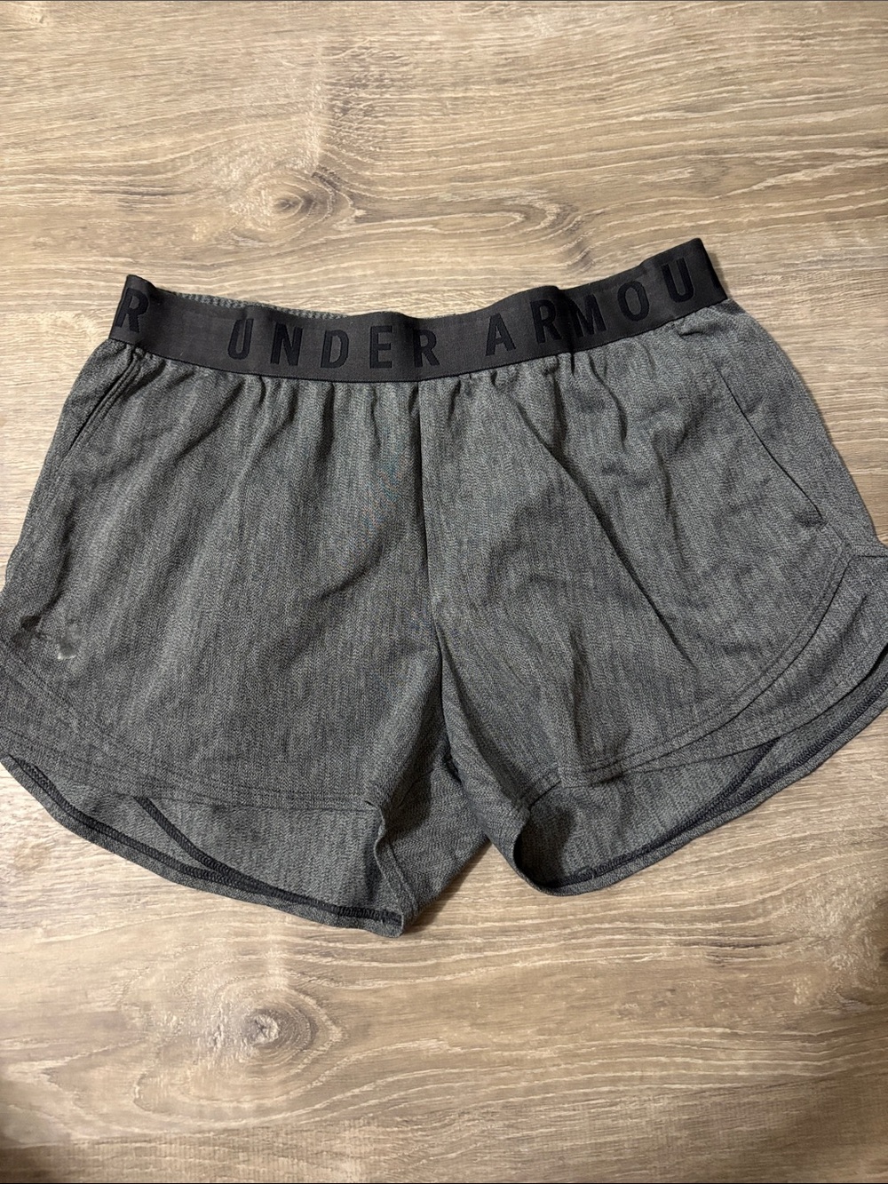 Under Armour Women's Black & Gray Heather Athletic Shorts